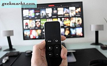 Chromecast và Roku Streaming Stick
